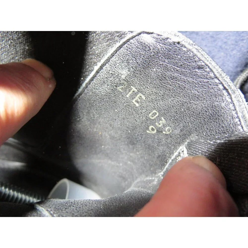 Prada B4L F0002 Black Brushed Spazzolato Italian Leather Chelsea Boot 9  2TE136 - Picture 8 of 8